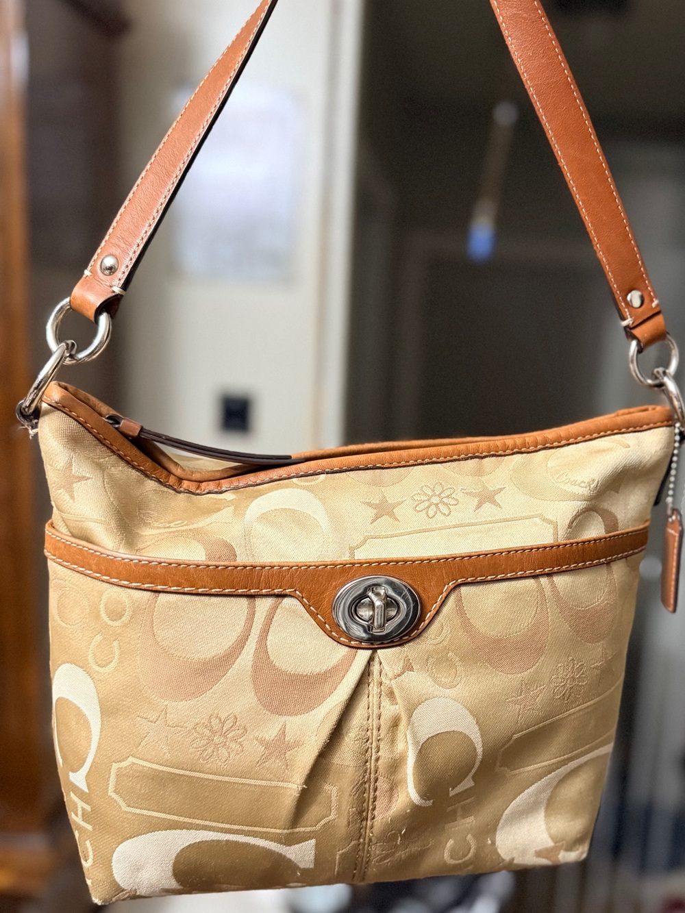 Coach Sara Shoulder Bag